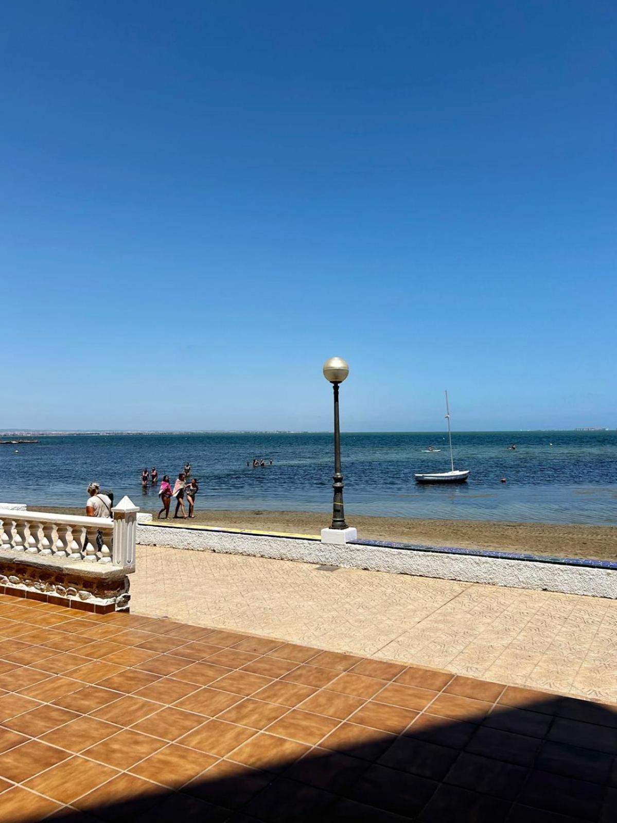 Apartamento Mar Menor, Los Urrutias - Beachfront Apartment With Patio Under New Management Since July 2024 カルタヘナ エクステリア 写真